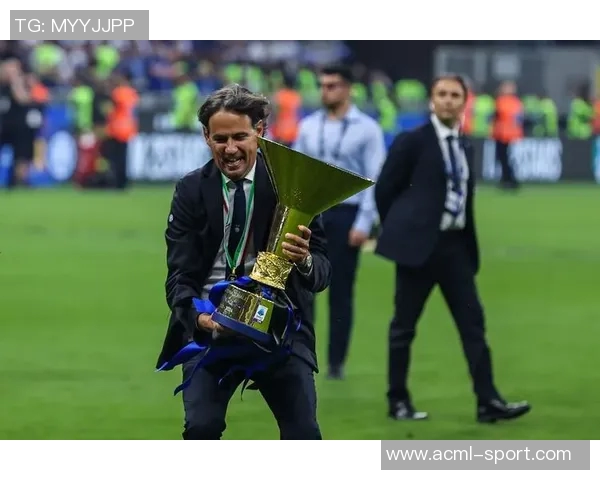 国米迎来利好消息圣吉罗斯主帅被挖角影响下轮欧冠对决 国米迎来利好消息圣吉罗斯主帅被挖角影响下轮欧冠对决