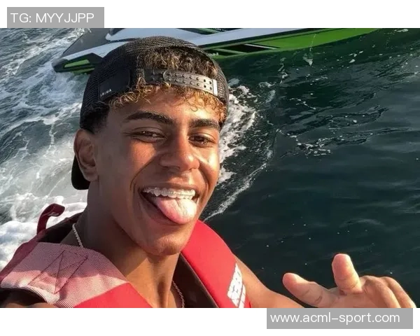 亚马尔女友透露未来想当母亲目前未怀孕已交往两个月感情甜蜜 亚马尔女友透露未来想当母亲目前未怀孕已交往两个月感情甜蜜