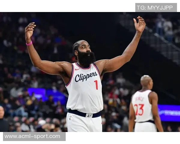 阿尔瓦拉多表现抢眼全场最高24分三分球命中率高达545 阿尔瓦拉多表现抢眼全场最高24分三分球命中率高达545