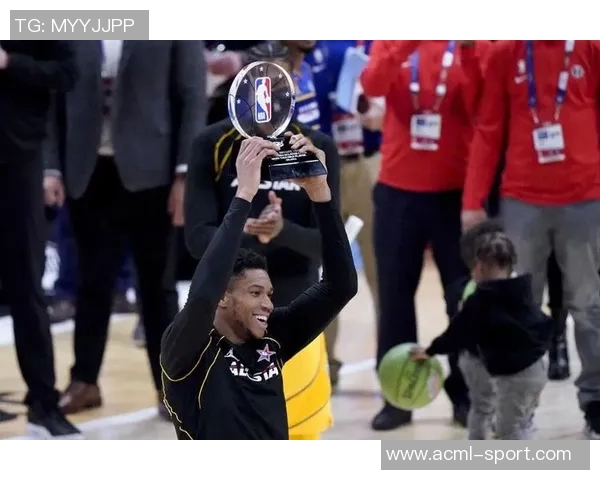 字母哥2024赛季表现抢眼助球队夺冠并荣膺MVP战绩12胜1负